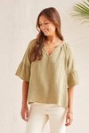 Raglan sleeve top